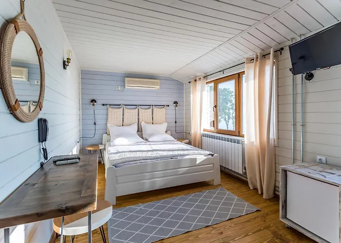 St Anastasia Hotell *